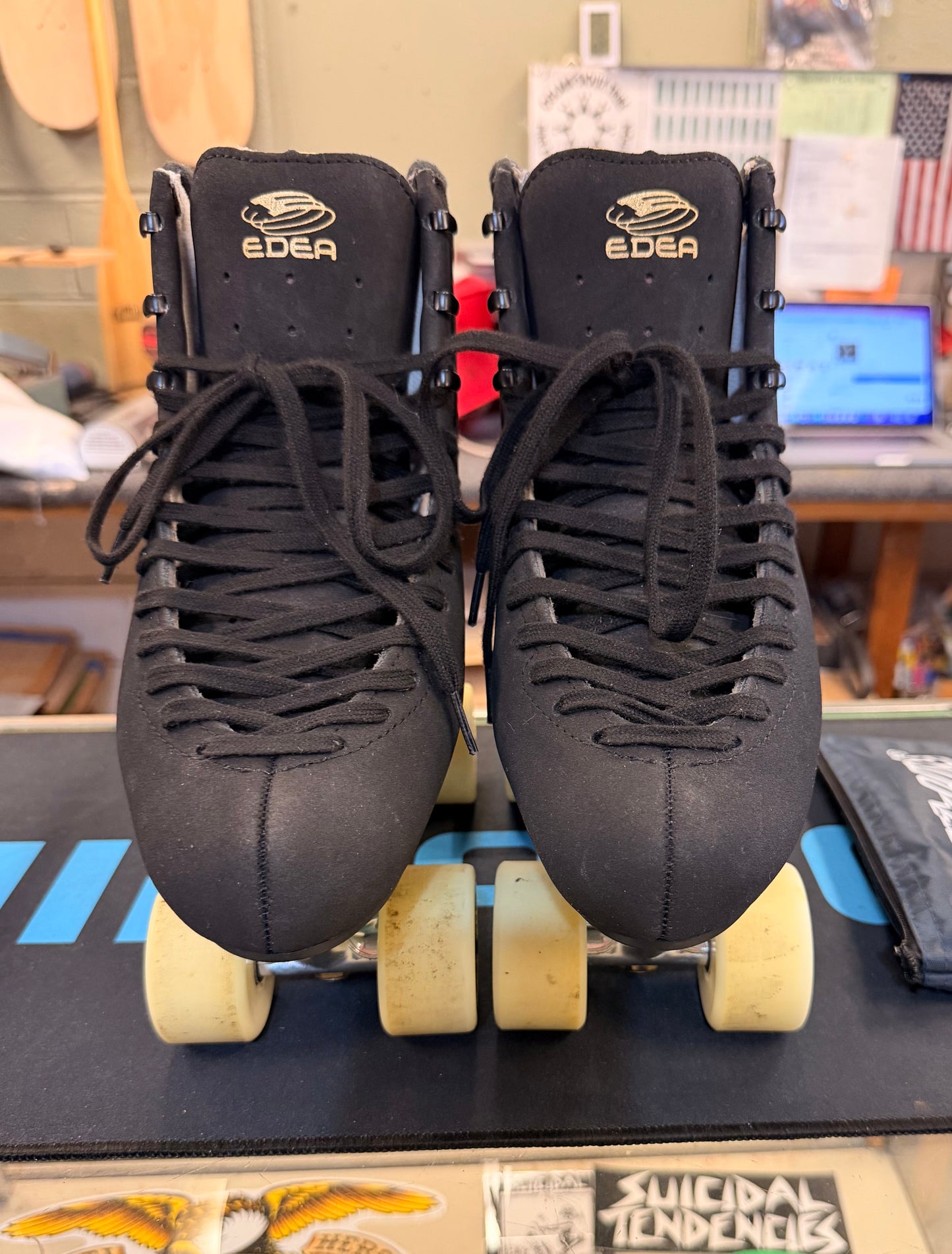 Edea Classica Boots (Size 270) with Roll Line Giotto Plate & Rollerbones Wheels - LIghtly Used