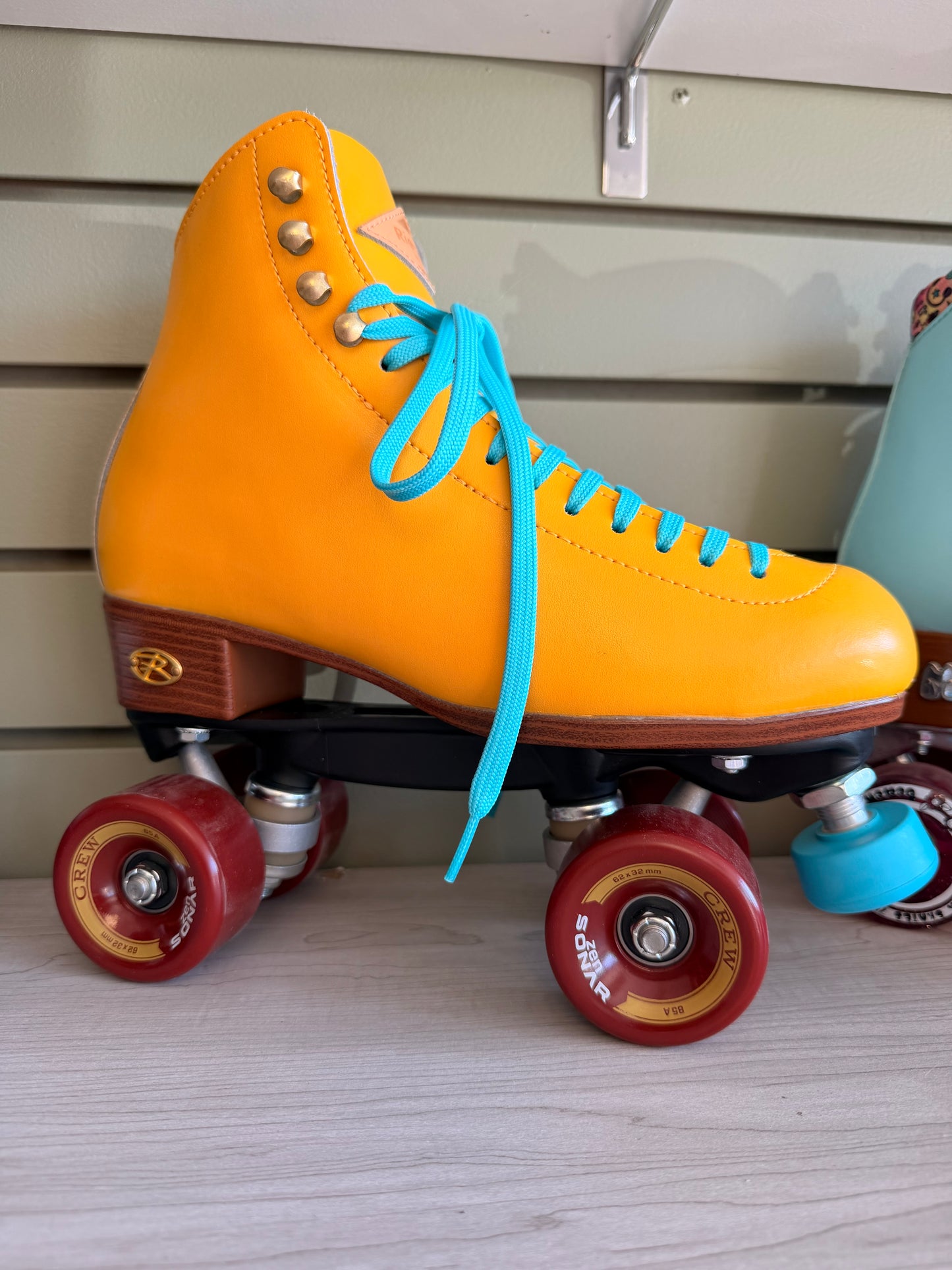 Riedell Crew Leather Roller Skates - Yellow, Turquoise, Red