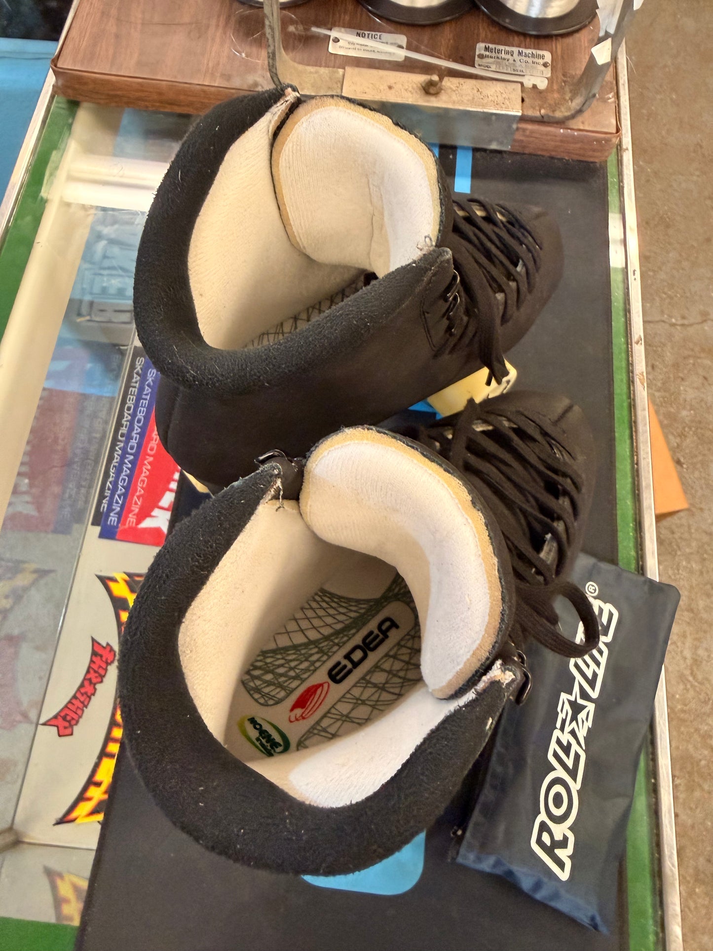 Edea Classica Boots (Size 270) with Roll Line Giotto Plate & Rollerbones Wheels - LIghtly Used