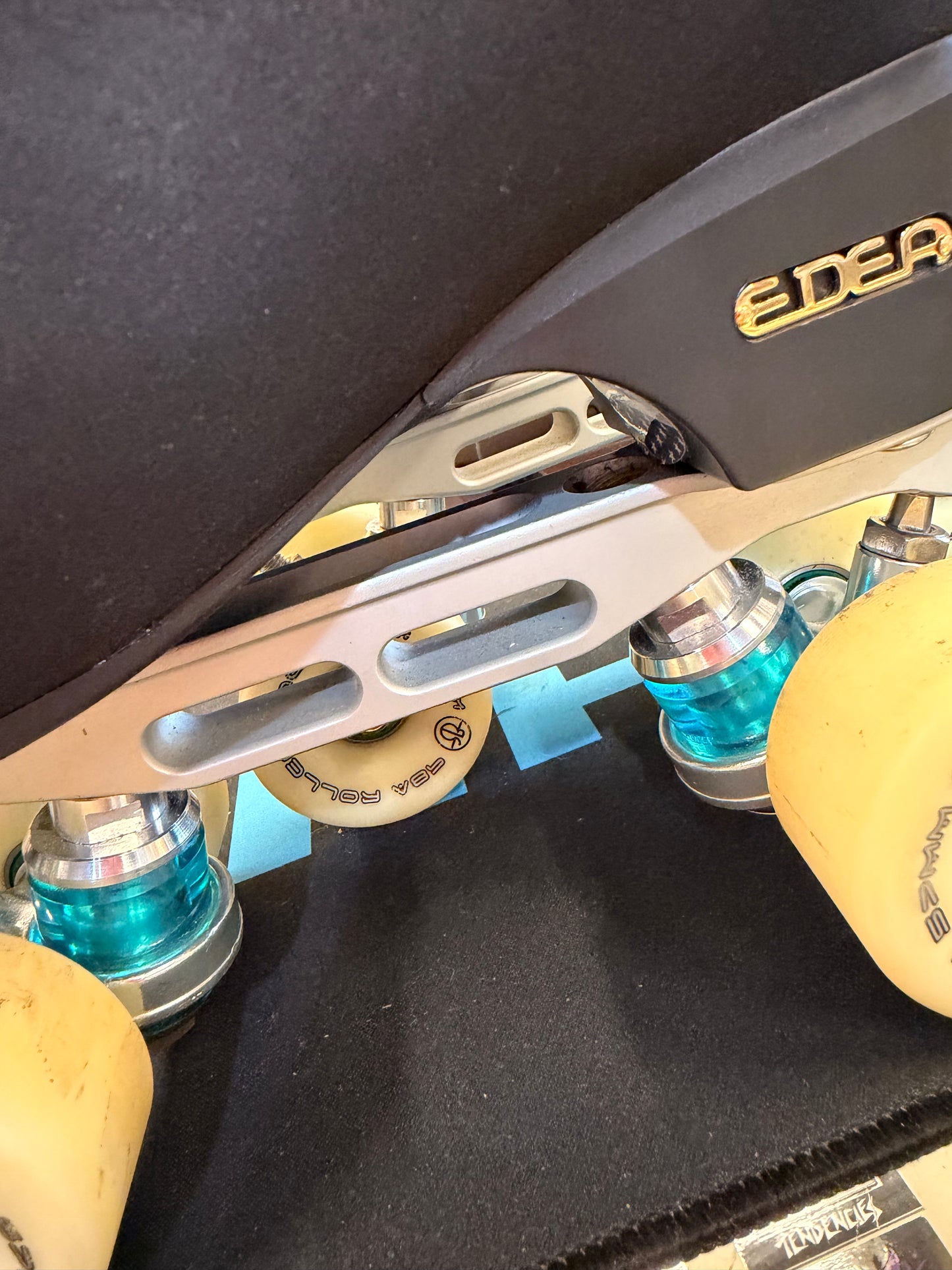 Edea Classica Boots (Size 270) with Roll Line Giotto Plate & Rollerbones Wheels - LIghtly Used